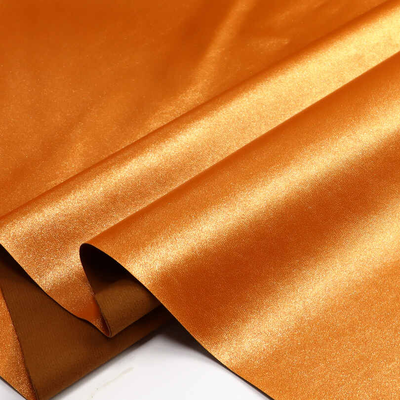 Material artificial perolado brilhante das sapatas do couro do plutônio da senhora Material artificial perolado brilhante das sapatas do couro do plutônio da senhora